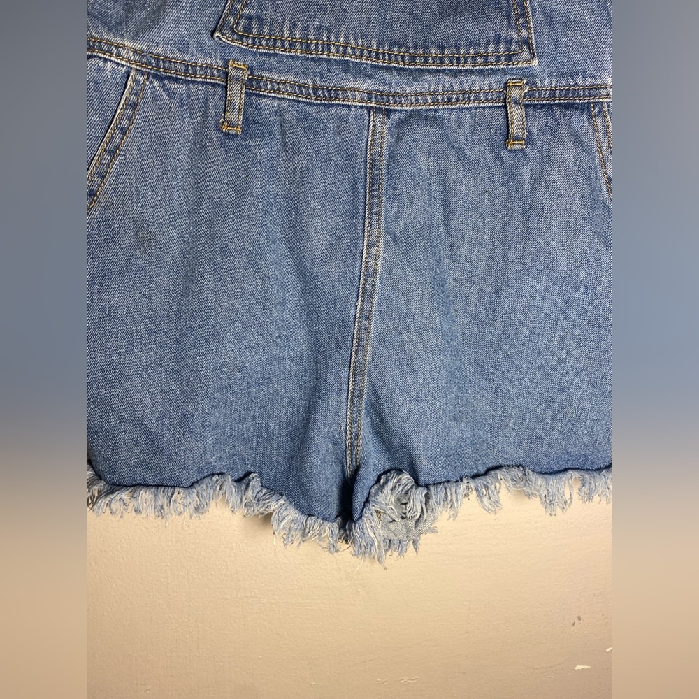 Forever 21 - Picture 4 of 10